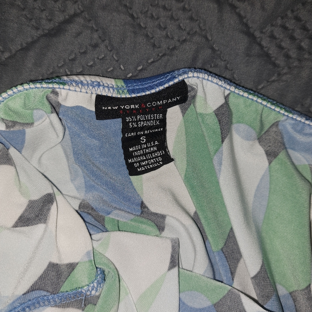 Women's top - Picture 2 of 4